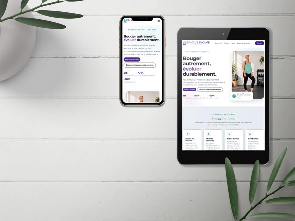 Site d'Involve Evolve Coaching affiché sur un smartphone et une tablette